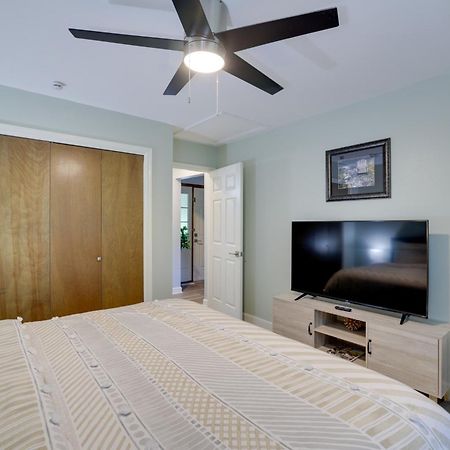 Holiday Island Home Mountain View And Hot Tub! Экстерьер фото