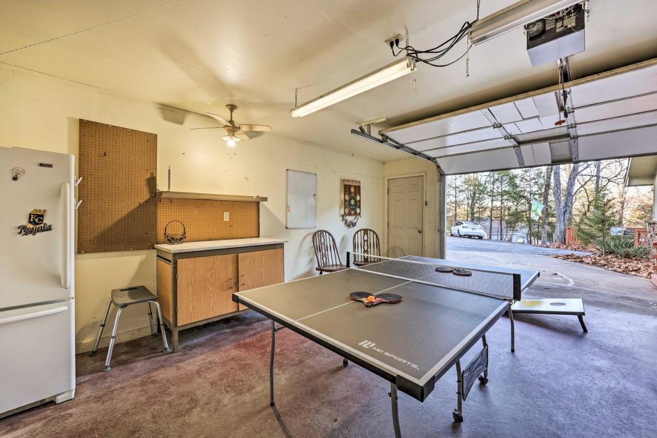 Holiday Island Home Mountain View And Hot Tub! Экстерьер фото