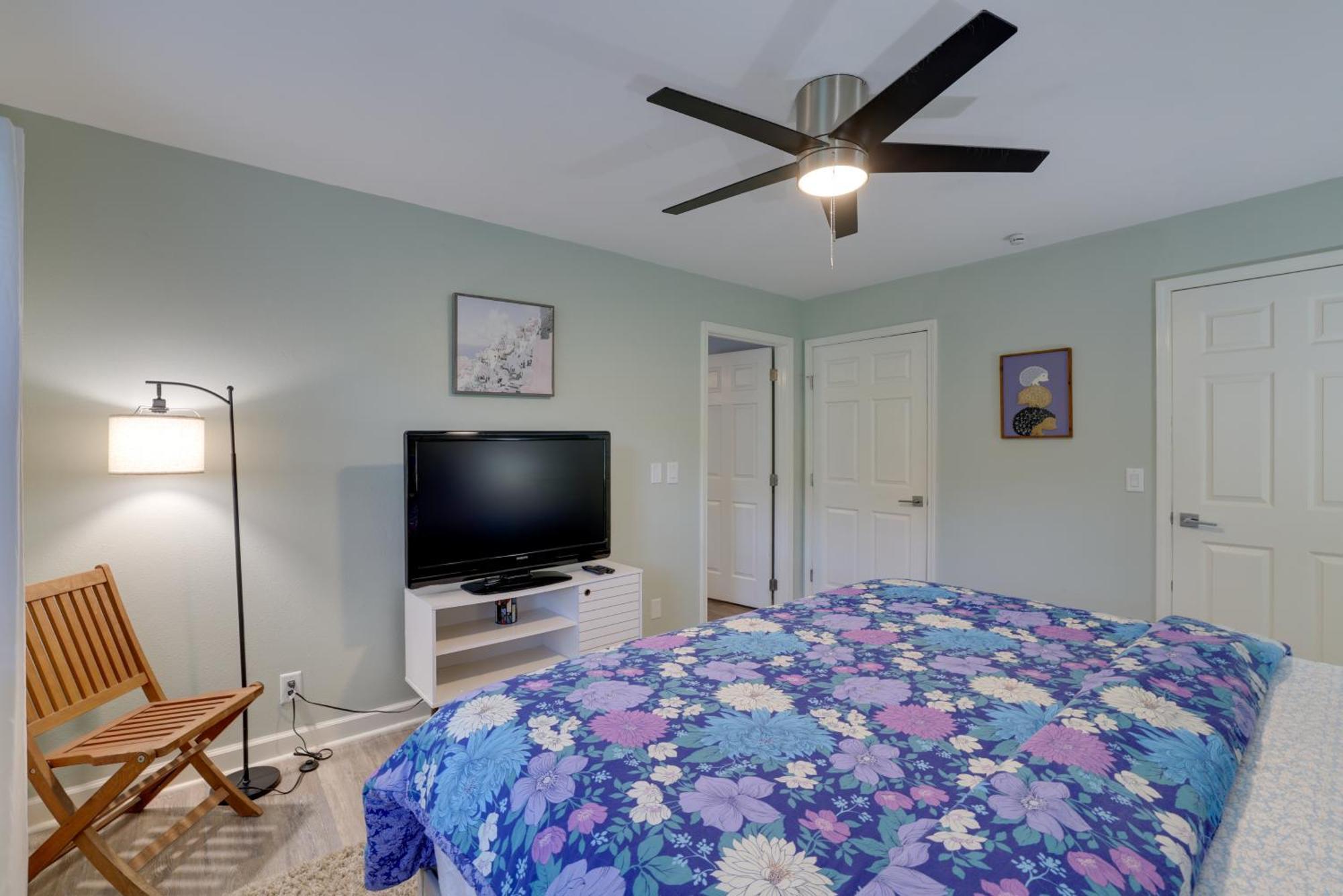 Holiday Island Home Mountain View And Hot Tub! Экстерьер фото